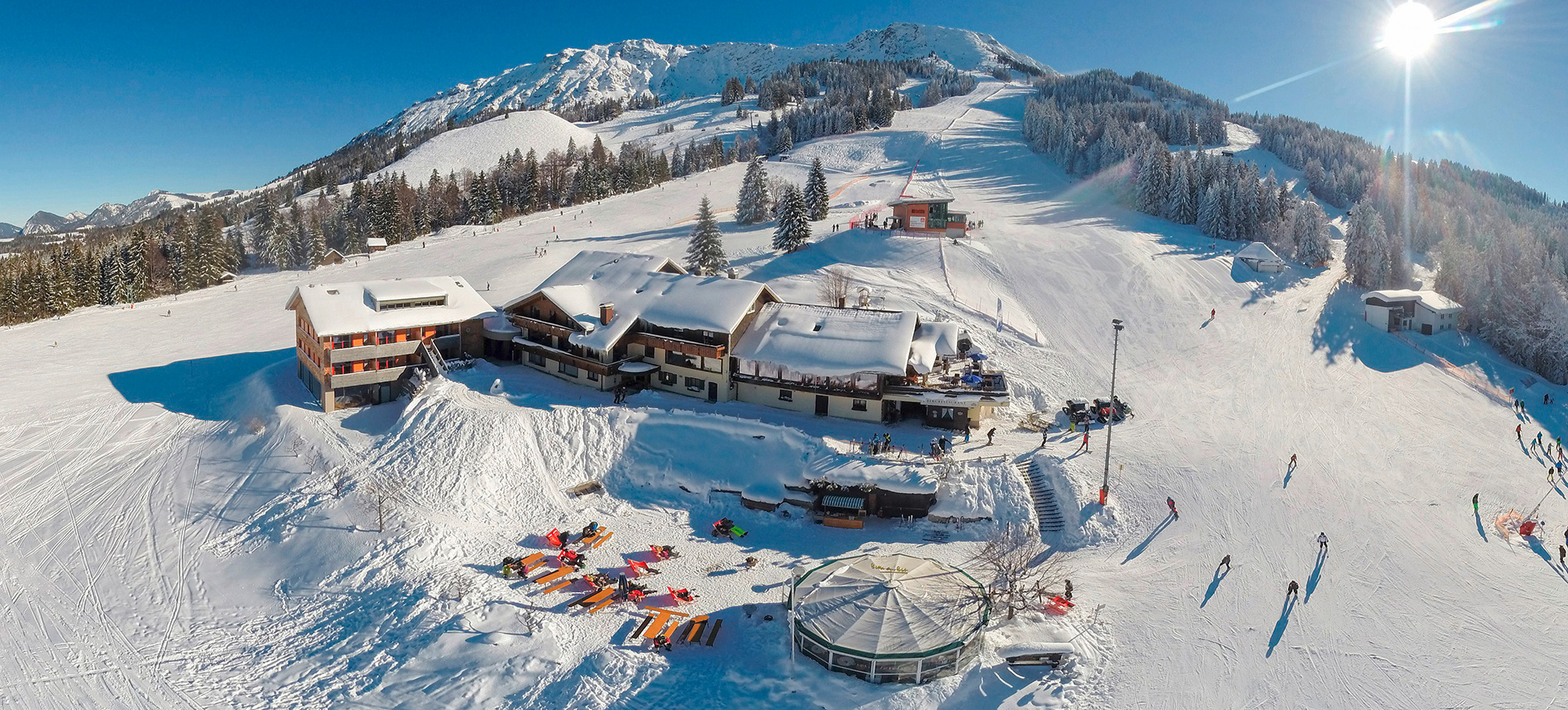 Biohotel Mattlihüs in the middle of a ski area